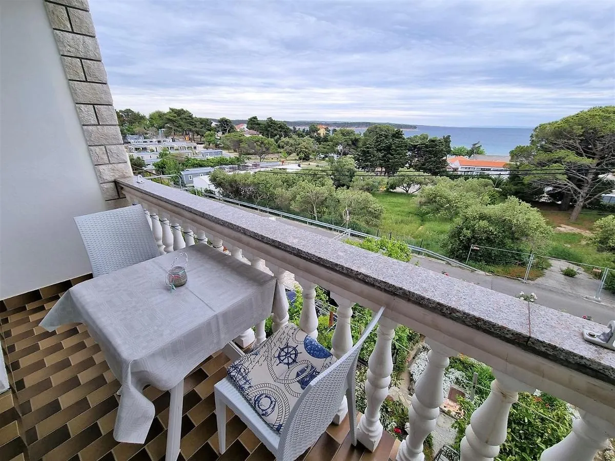 Banjol Apartment House Kastelan