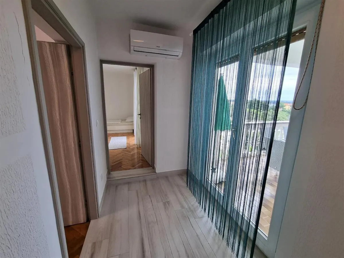 Apartment House Kastelan Banjol 0*,