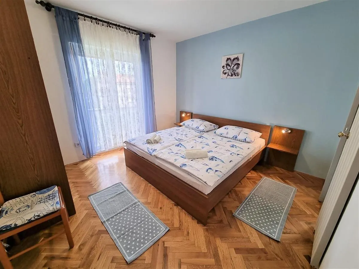 Guest house Apartment House Kastelan Banjol