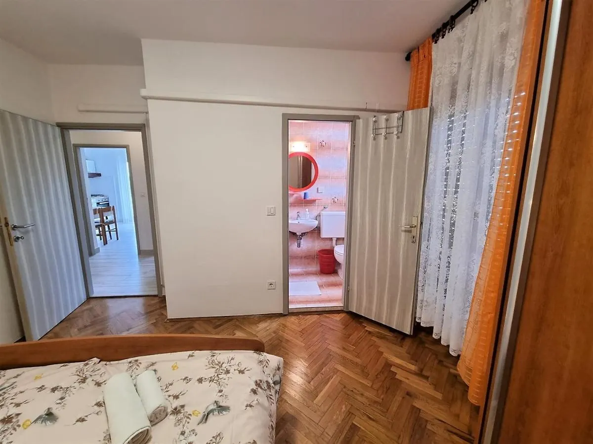 Apartment House Kastelan Banjol
