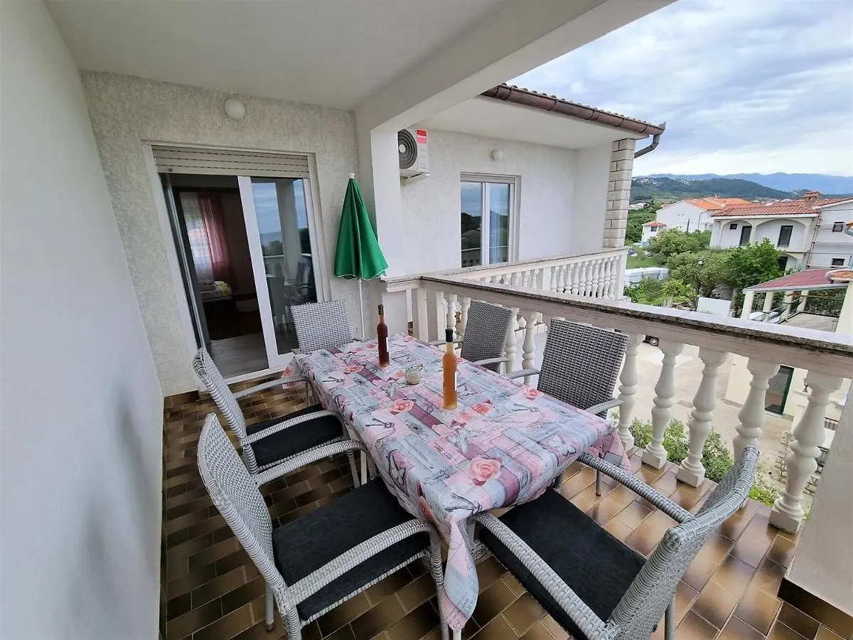Apartment House Kastelan Banjol Guest house