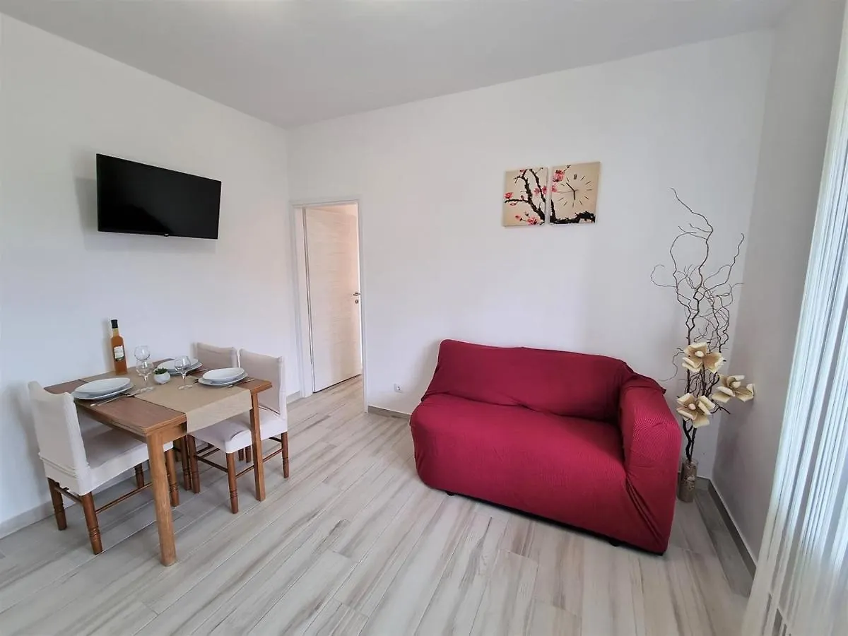 Guest house Apartment House Kastelan Banjol